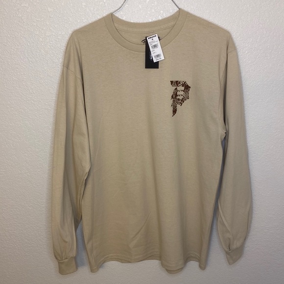Large long sleeve sand color primitive dirty P Scal t shirt. - Picture 1 of 6